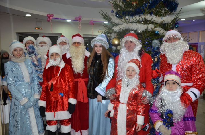 Завтра в Агрызе состоится парад Дедов Морозов
