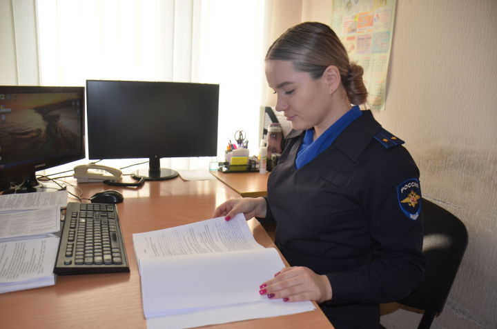 Дарья Шмырина полициядә хезмәт итү турында мәктәптә укыган елларыннан ук хыялланган