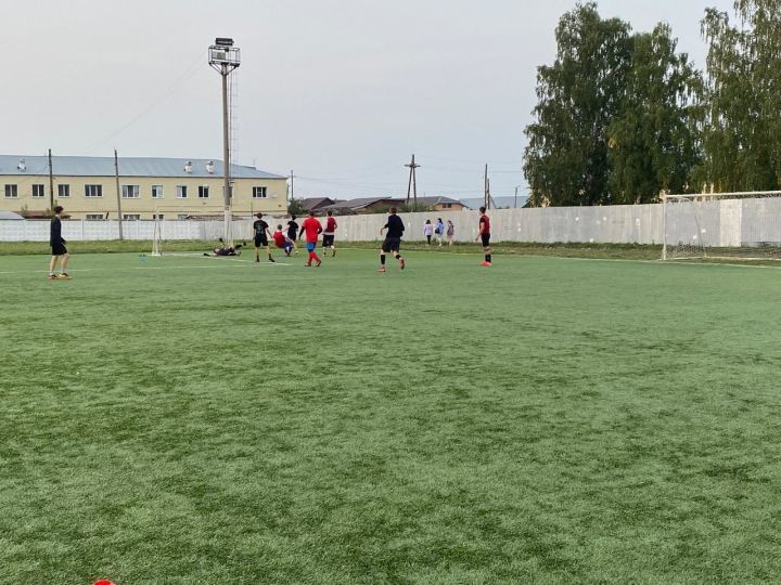 Әгерҗедә мини-футбол буенча район башлыгы Кубогына ярымфинал уеннары узачак
