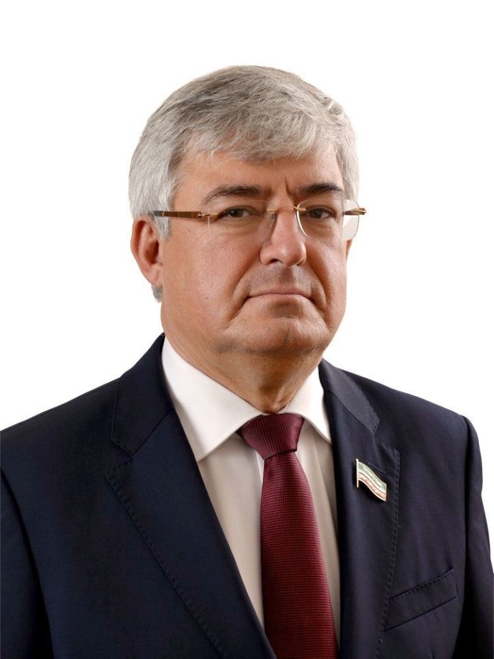 Сегодня депутат Госсовета РТ Айрат Зарипов проведет прием граждан