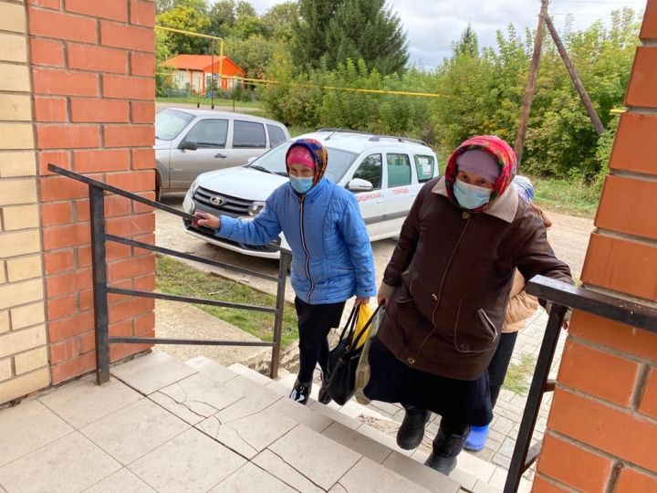 Члены участковой избирательной комиссии №489 в Агрызском районе сами посетили малые деревни
