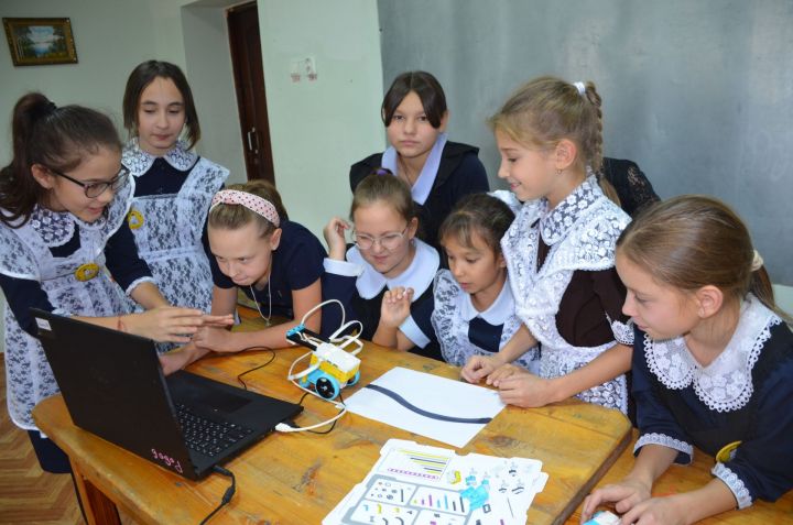 В гимназии организовали дополнительные занятия по цифровым технологиям