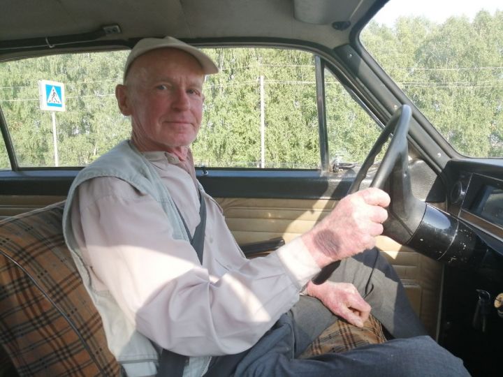 Житель Балтачева 39 лет предан своему автомобилю «Волга»
