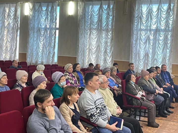 Состоялось расширенное совещание по ситуации с теплом и ГВС в Агрызе