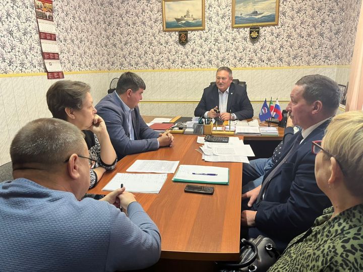 До 30 миллионов рублей могут получить участники программы «Семейная ферма» в Агрызе