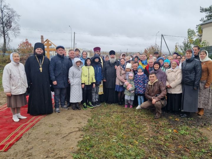 Митрополит Казанский и Татарстанский Кирилл посетил Агрыз (ФОТО)