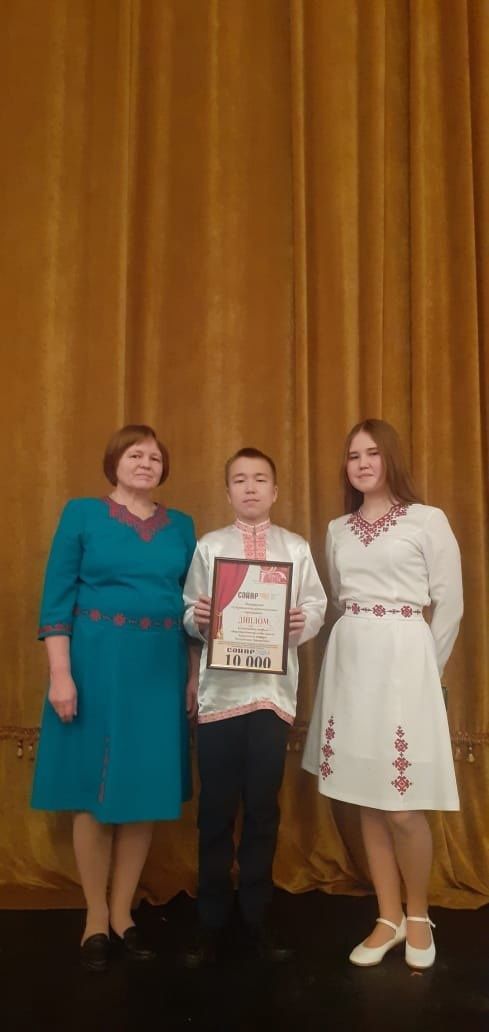 Театральный коллектив марийской группы Кучуковской школы награжден в номинации «Сохранение национальных традиций»