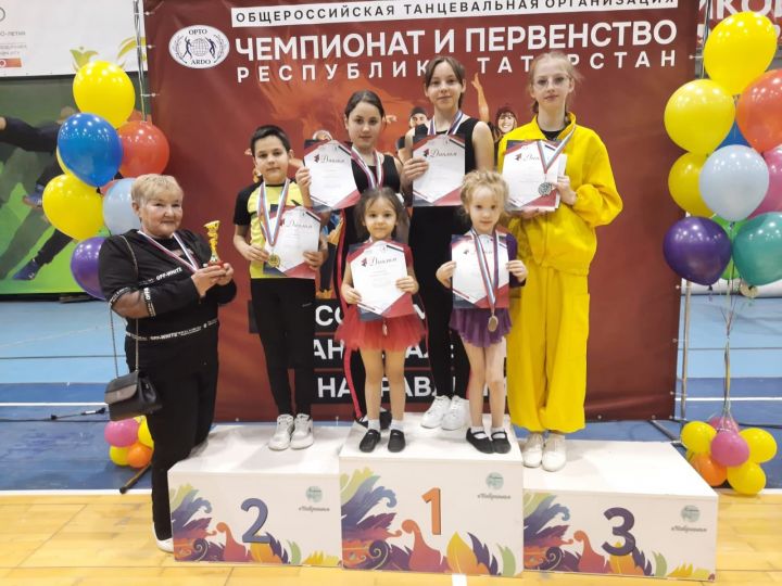 Агрызцы вернулись с победой с Чемпионата и Первенства РТ по спортивным танцам