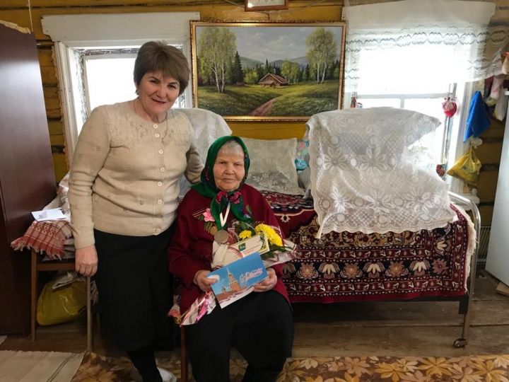 Ветеран войны и труженик тыла Ксения Рыболовлева отметила 95-летний юбилей