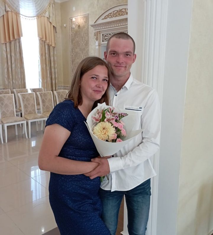 Две пары связали себя узами брака в Агрызе в Международный день семьи