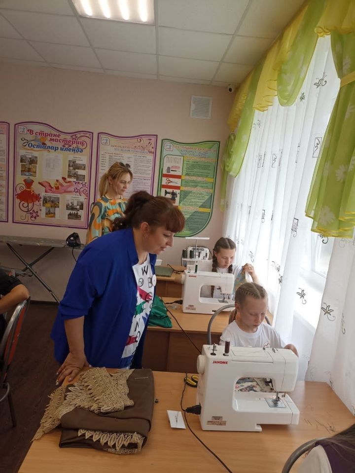 В приюте «Ласка» открылась швейная мастерская