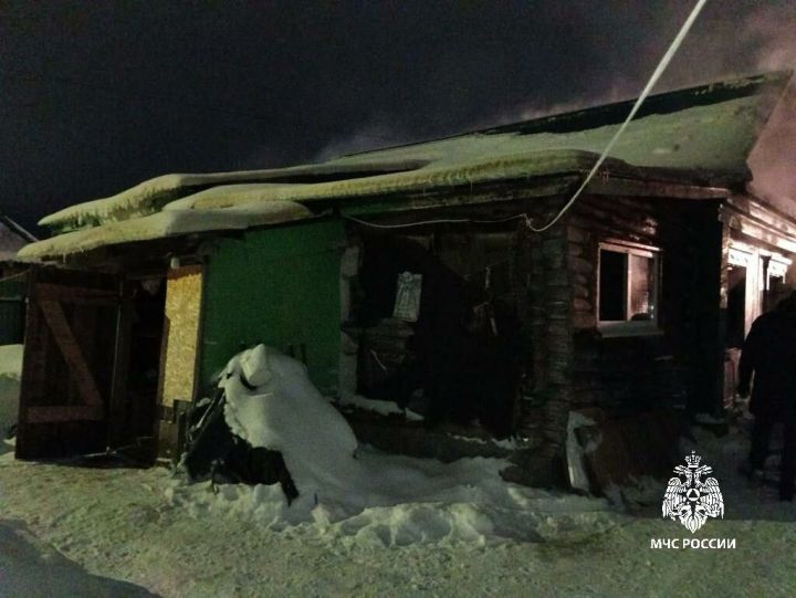 Татарстанда җиде яшьлек бала янып үлгән, әнисе - комада