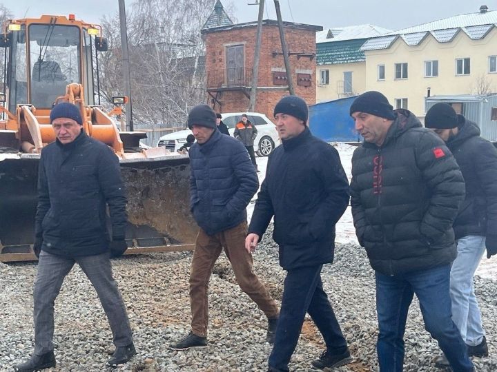 В Агрызе началось строительство домов для детей-сирот и детей, оставшихся без попечения родителей