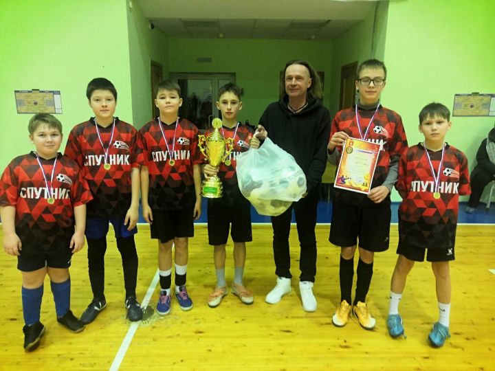 Очередная победа футбольной команды «Спутник»