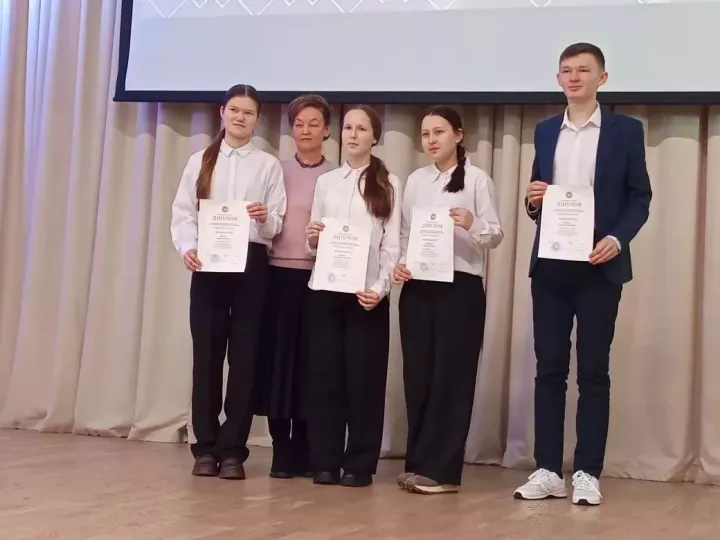 Школьники Агрызского района приняли участие в финале олимпиады по родным языкам