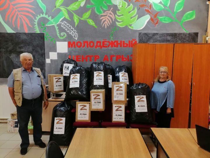 Азёво волонтерлары махсус операция зонасындагы егетләргә ярдәм итә