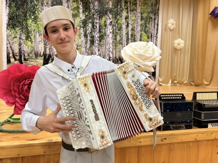 Яшь буын да гармунга гашыйк