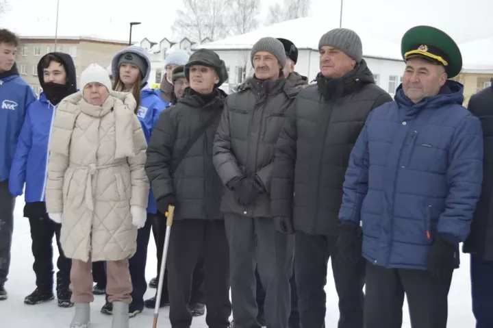 Агрызские ветераны-афганцы собрались на митинг в Сквере Победы