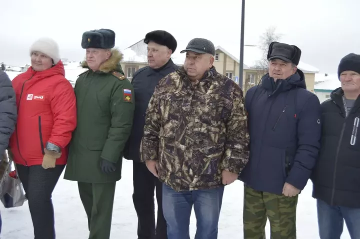 Агрызские ветераны-афганцы собрались на митинг в Сквере Победы