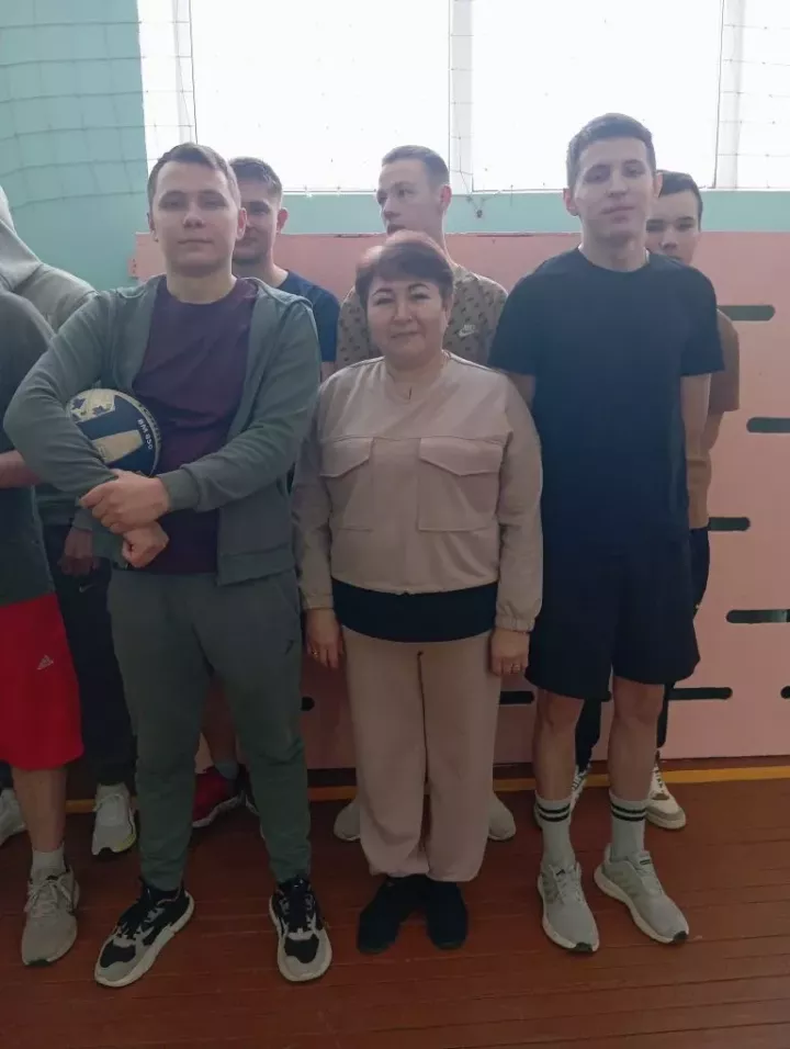 Девятерняга Тугызбуй волейболчылары җыелды