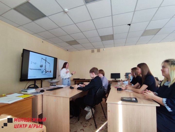 В школе № 3 имени Тази Гиззата прошел интерактивный урок «Честный квиз»