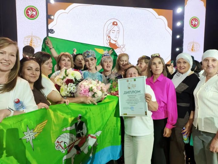 Гөлназ Рәшитова «Татар кызы» бәйгесендә Әгерҗе районы данын яклады