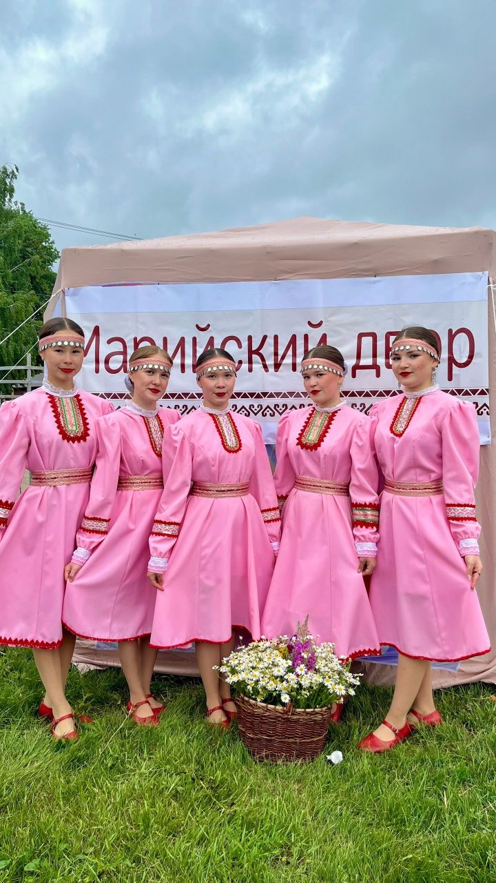 «Эр ӱжара» выступил с концертной программой на празднике в Каракулинском районе