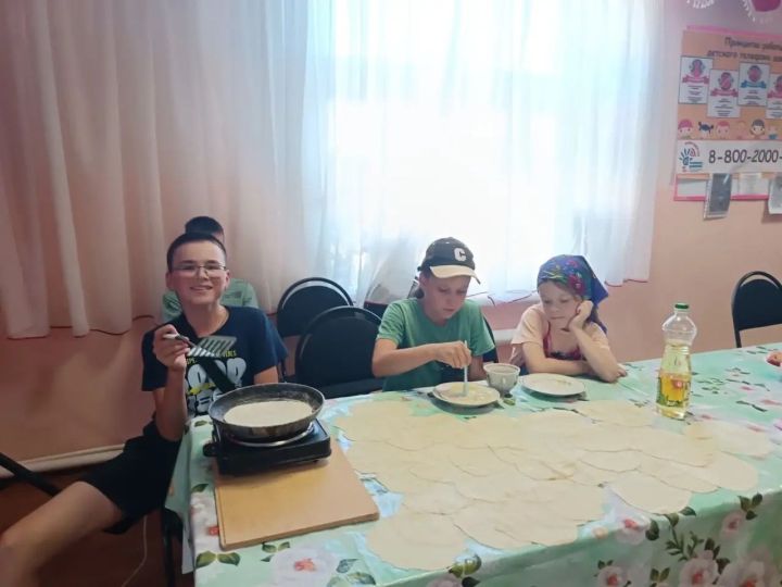 В Сарсак-Омгинском СДК прошел праздник национальных блюд в честь Дня памяти пророка Илии